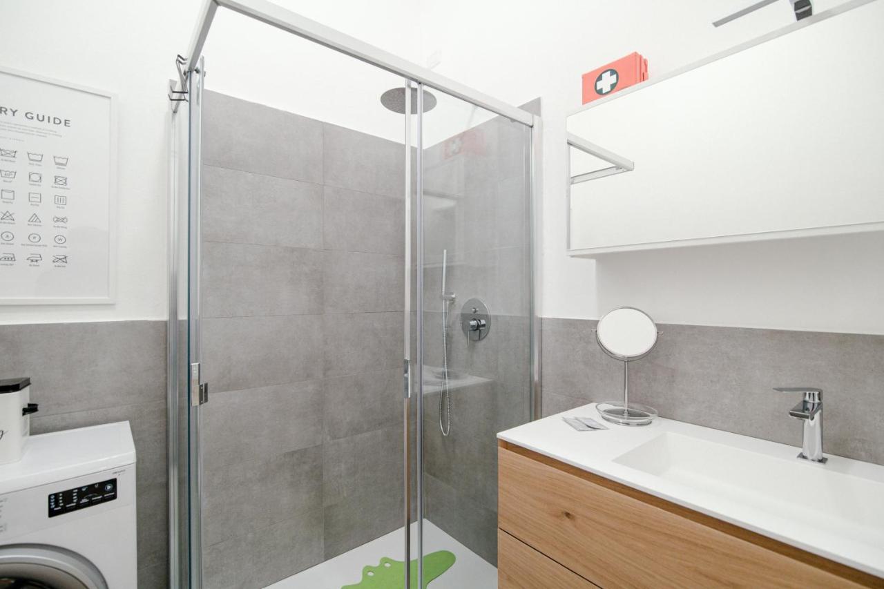 Apartamento Borgovico Garden - The House Of Travelers Como Exterior foto
